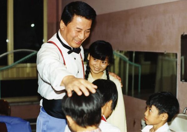 Ngài đại sứ đặc biệt Ngài đại sứ đặc biệt